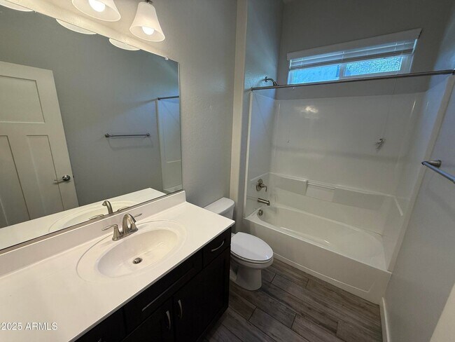 Photo - 15694 W Melvin St