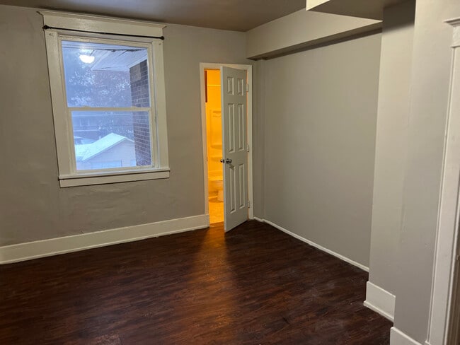 Photo - 1605 N Madison St Unit 8