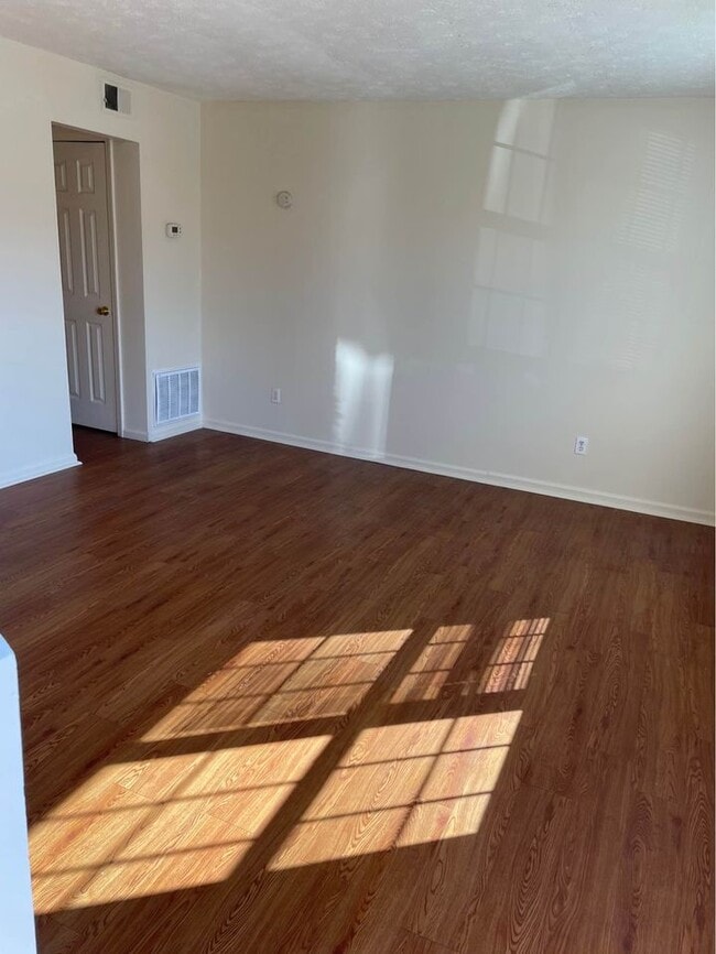 Photo - 228.5 S Porter Dr