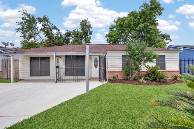 Photo - 9211 Clearway Dr