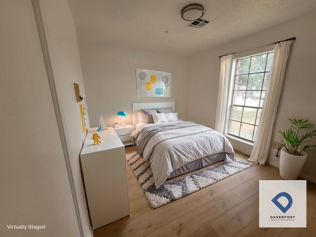 Photo - 6205 Pinebrook Dr