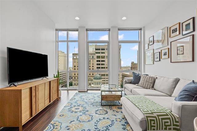 Photo - 500 Throckmorton St Unidad 1010 Rental