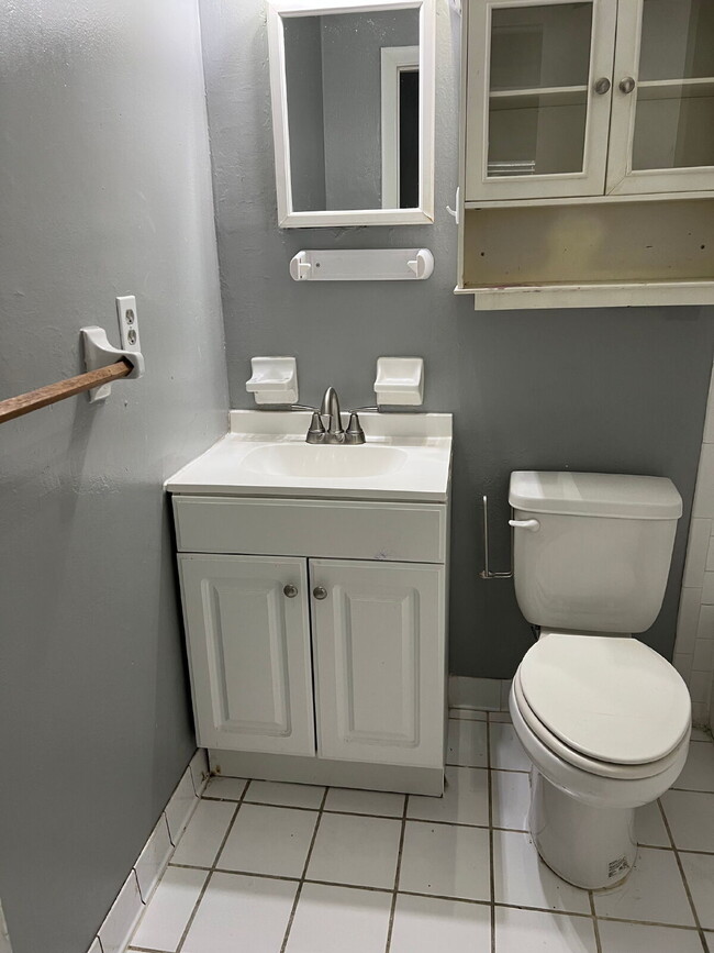 Photo - Adorable 3 bedroom 2 bath rental with full...