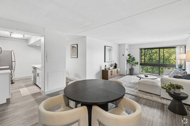 2BR, 1BA - 897SF - Kitchen & Living Room