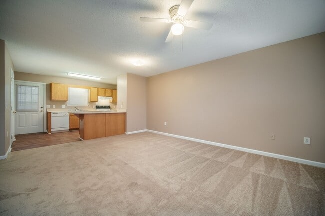 Photo - Private Villa Neighborhood****** Rent $1,0...