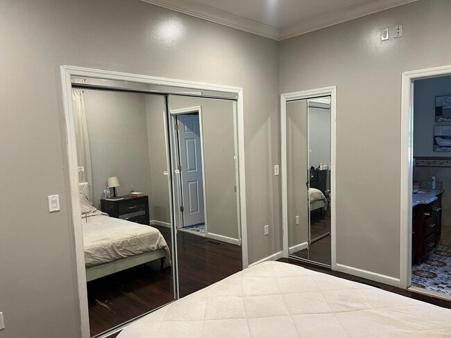 Photo - 1444 Esterbrook Ave Unit Apt 1