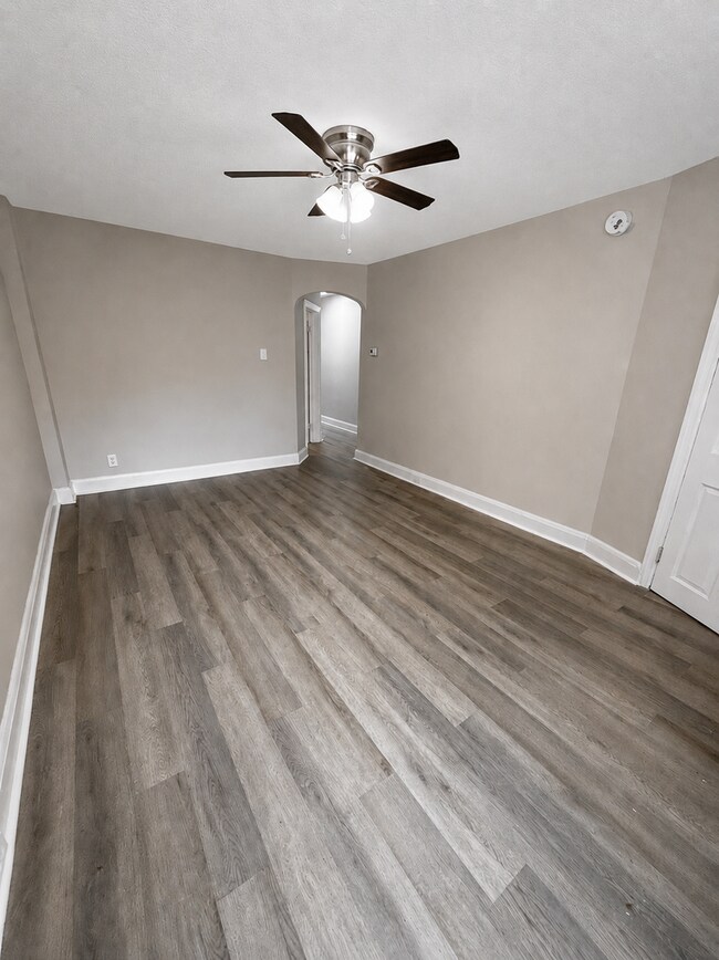 Photo - 104 Willow Spring Rd Unit 1