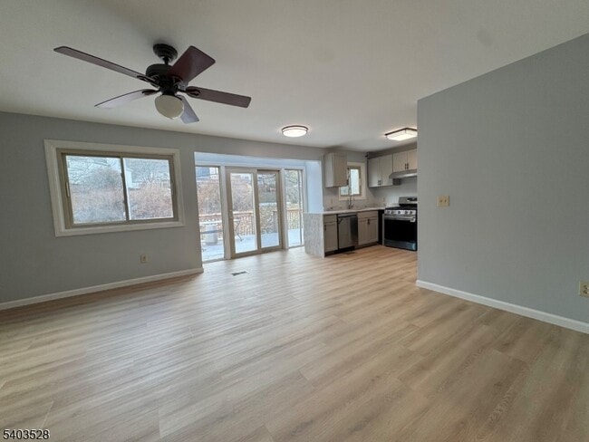 Photo - 50 Knob Hill Rd