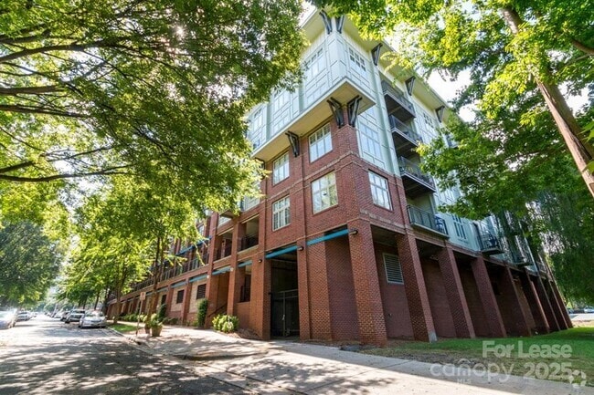 Building Photo - 1101 1st St Rental