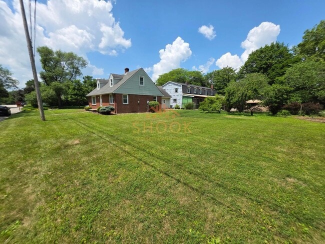 Photo - GORGEOUS ALL BRICK HOME CLOSE TO CAMPUS