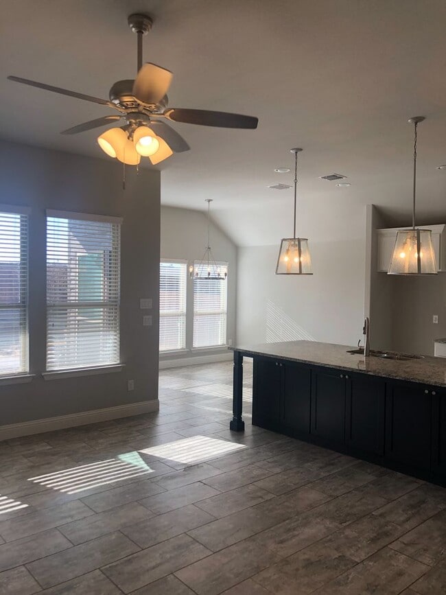 Photo - 4 Bdrm/2Bath in the Heart of Weatherford!