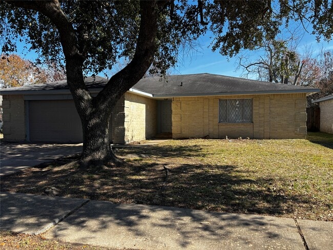 Building Photo - 10523 Permian Dr