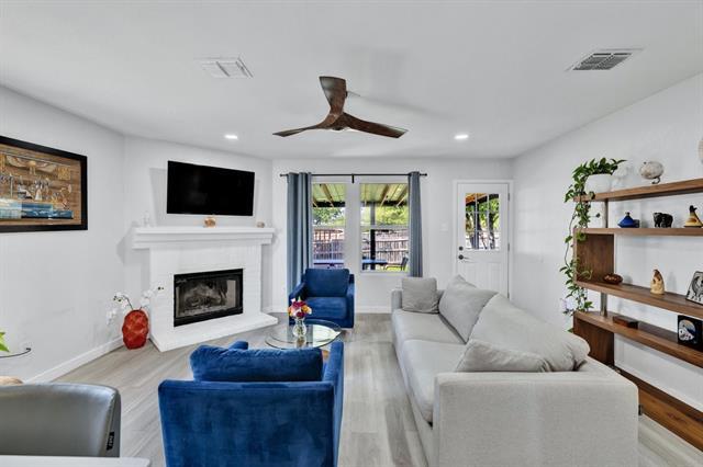 Photo - 8404 Early Dawn Trail