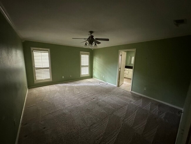 Photo - 2113 Evergreen Dr
