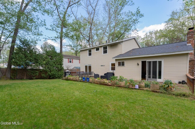 Photo - 3 Heather Ln