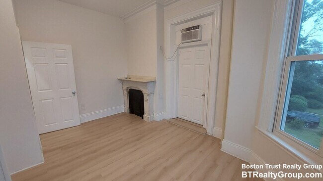 Photo - 4 Montrose St Unit 2