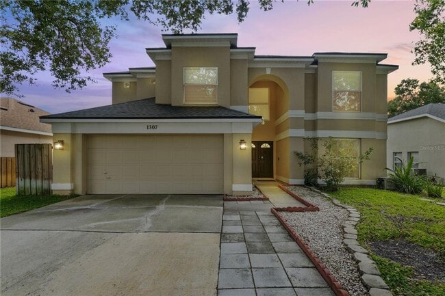 1307 Lochbreeze Way