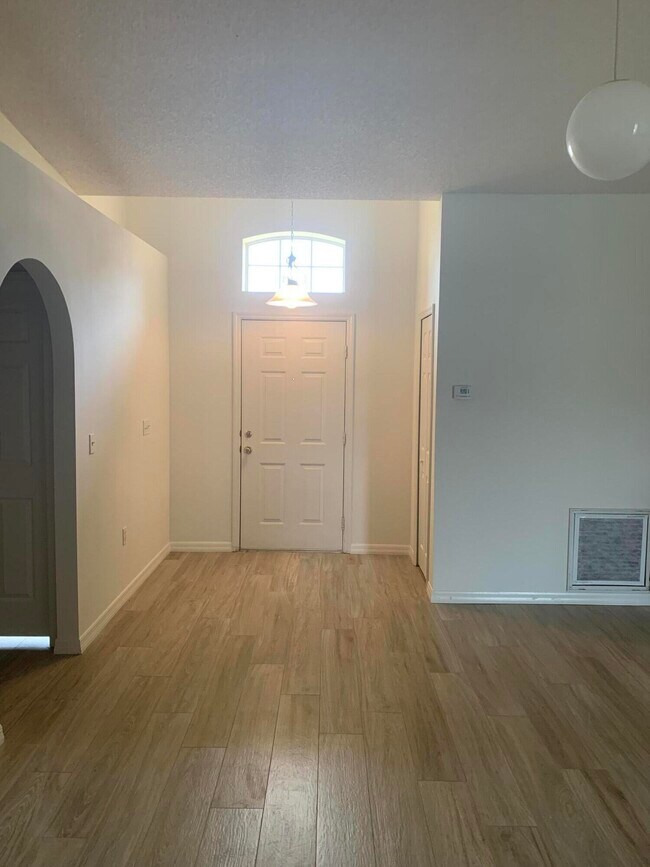 Photo - 1776 Vista Lake Cir