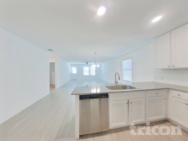 Photo - 5715 Vista Point