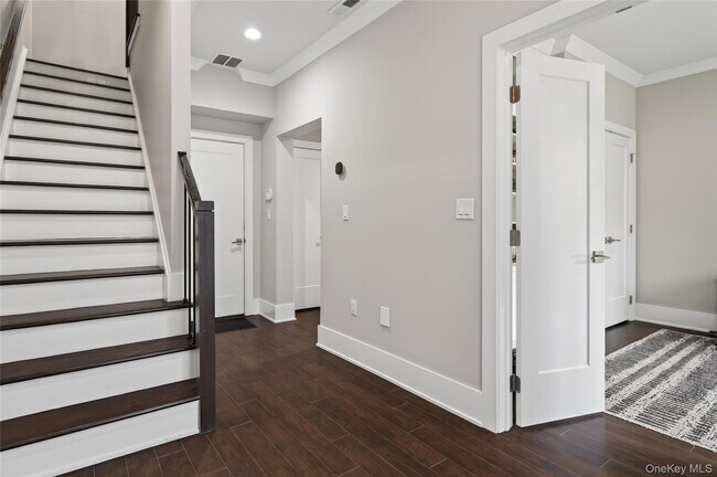 Photo - 348 Horseman Blvd