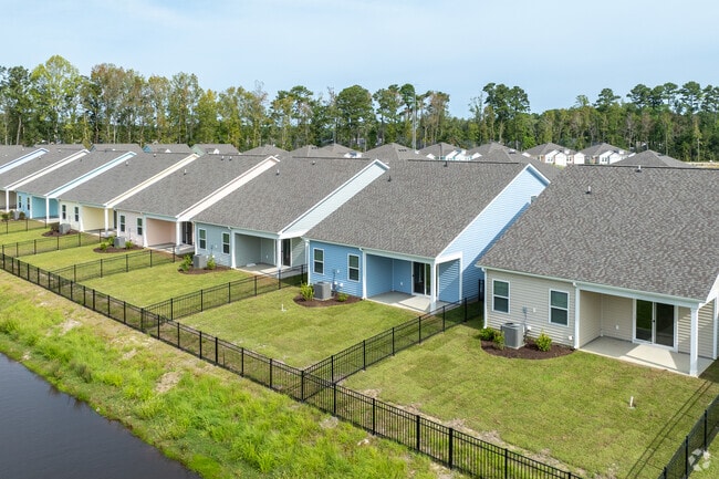 Fenced in Yards - Egret Landing Rental