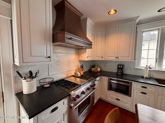 Photo - 333 Woodland Ave