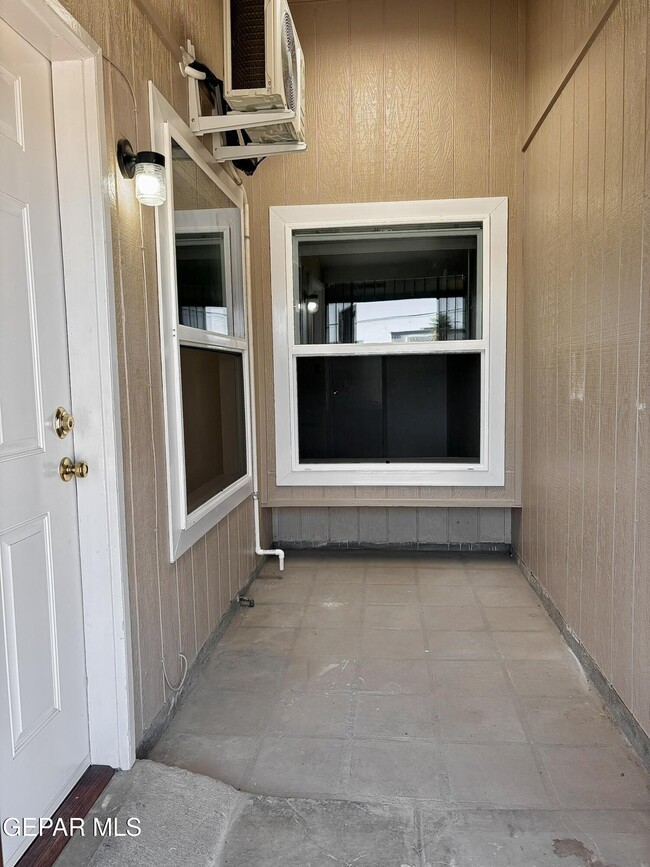 Photo - 11450 Sundrop Ct