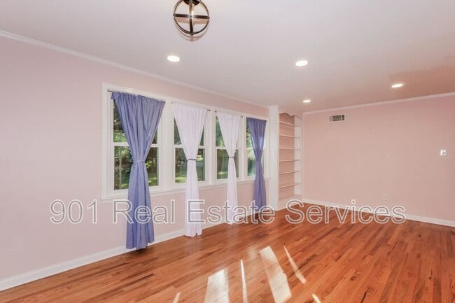 Photo - 5103 Edenshire Ave