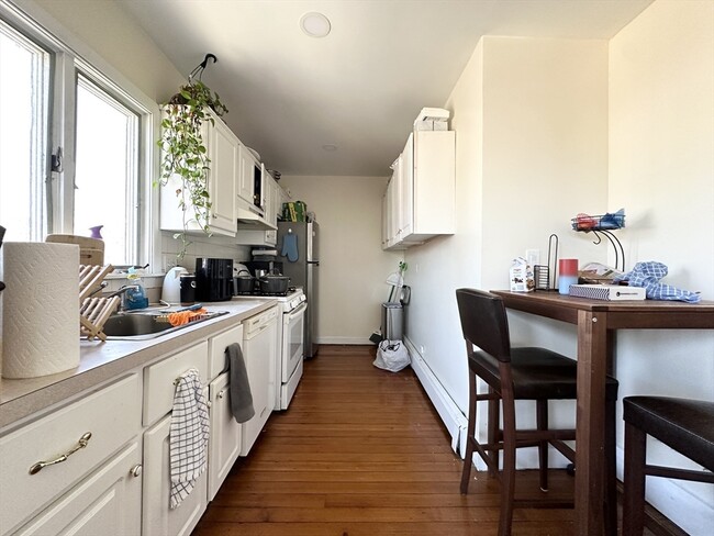 Photo - 46 Dana St Unit B