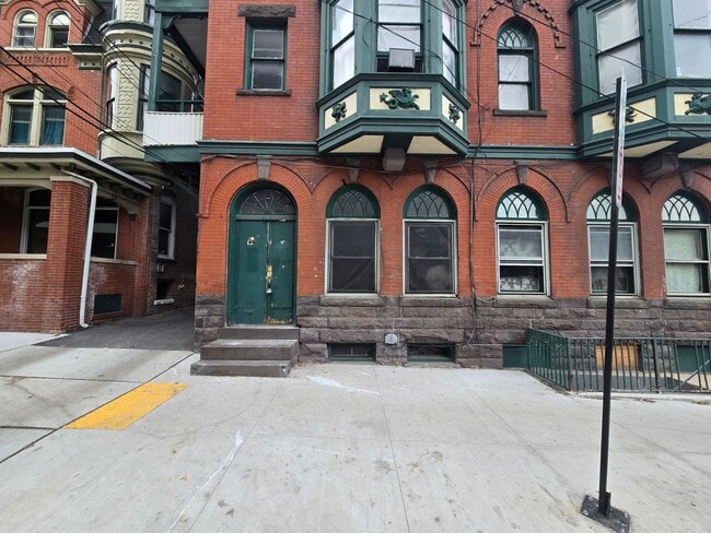 Photo - 809-811 W. Linden Street Unit 811