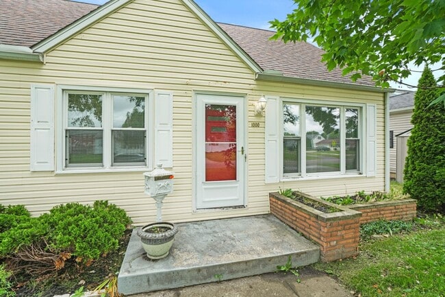 Photo - 1000 Glenmore Ave