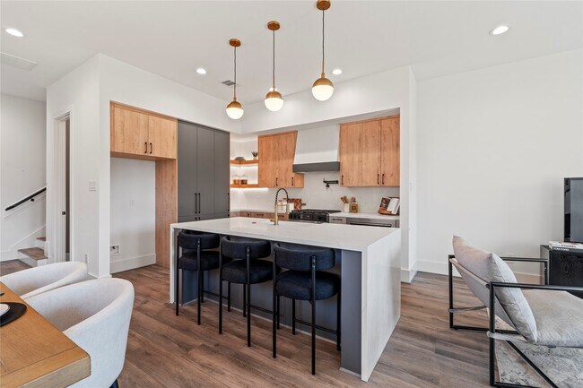 Photo - 4218 Nichols St