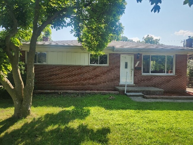 Building Photo - 8630 N Evangeline St Rental