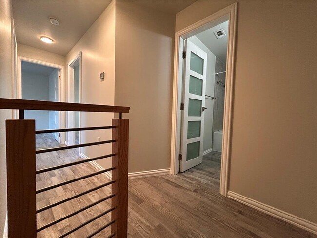 Photo - 8922 Trone Cir
