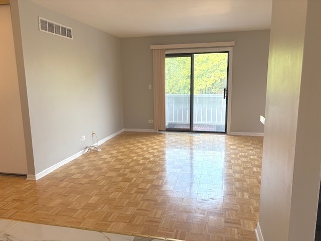 Photo - 2S717 Winchester Cir N