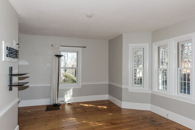 30 Ashland St