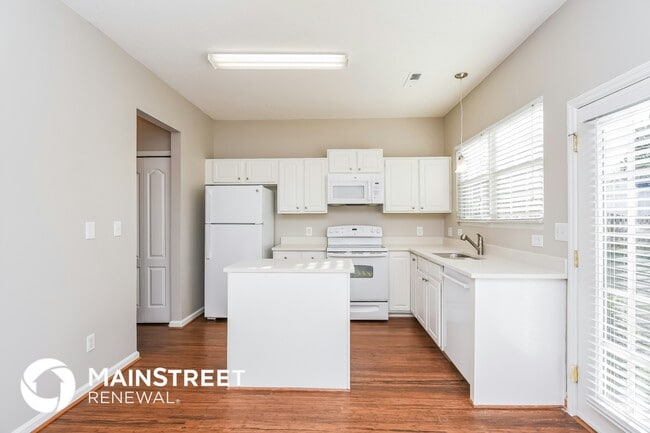 Photo - 221 Purple Leaf Rd