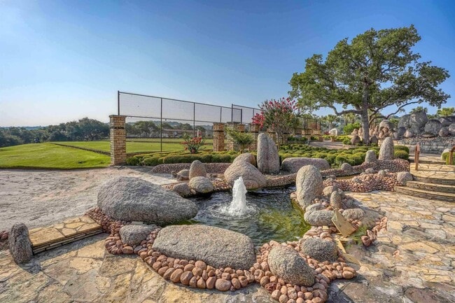 Photo - 1215 Hi Stirrup Unit 126