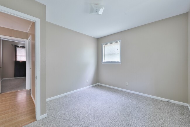 Photo - Charming Home in Dresden!