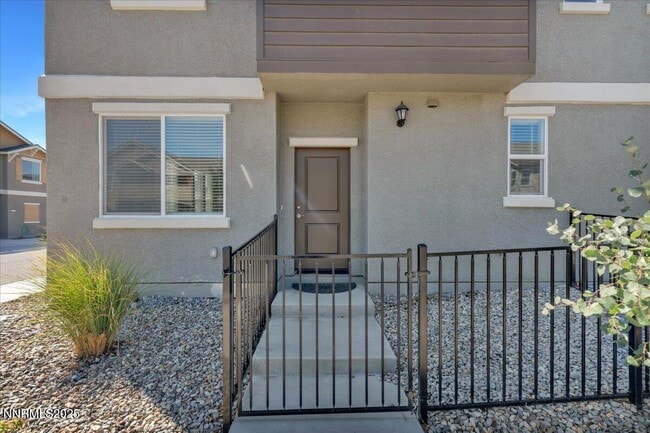 Photo - 916 Garden Ct