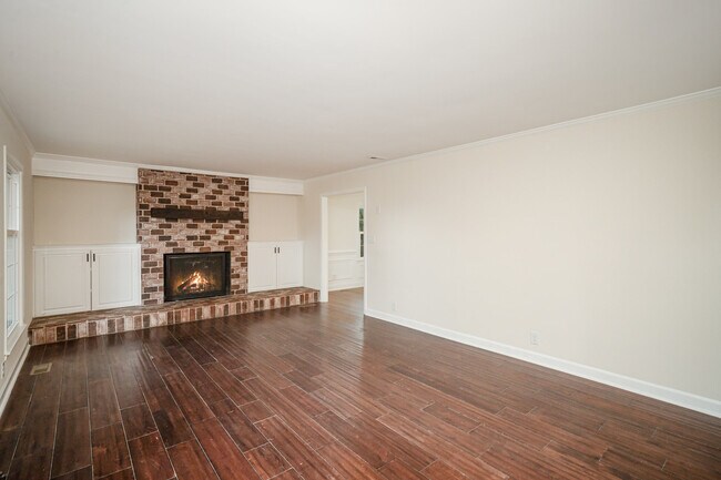 Photo - 132 Oak Trail