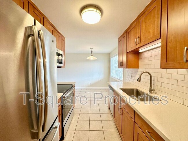 Photo - 325 5th Ave S Unit #102