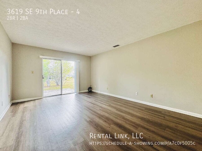 Photo - 3619 SE 9th Pl Unit 4