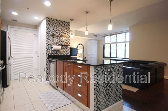Photo - 2451 Midtown Ave