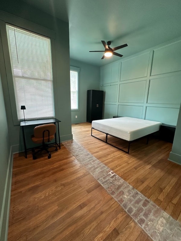 Photo - 1133 E Henry St Casa