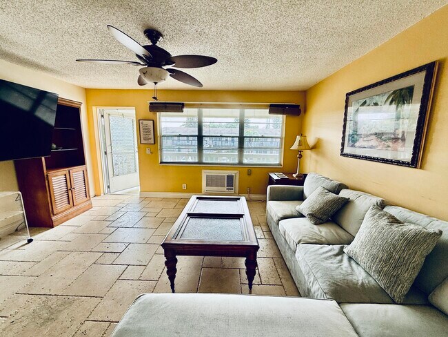 Photo - 159 Sussex H