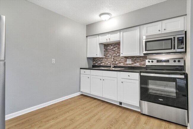 Photo - West Walnut Apartments