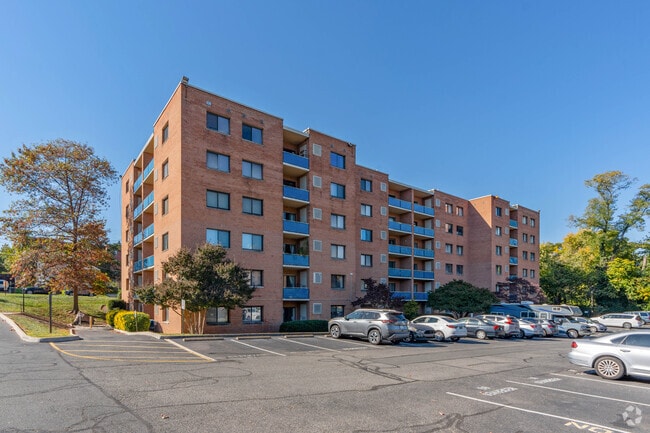 1931 N Cleveland St - Cleveland House