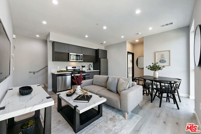 Photo - 15106 Roxford St Unit 13627