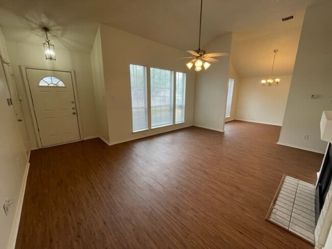 Photo - Beautiful 2 Story Updated Home in Grand Prairie